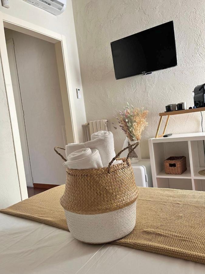Apulia Journey - Manzoni 11 Hotell Bari Exteriör bild