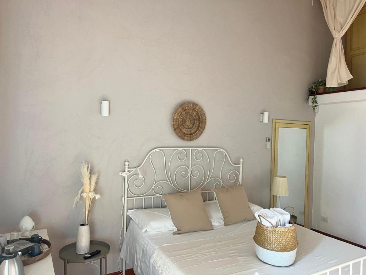 Apulia Journey - Manzoni 11 Hotell Bari Exteriör bild