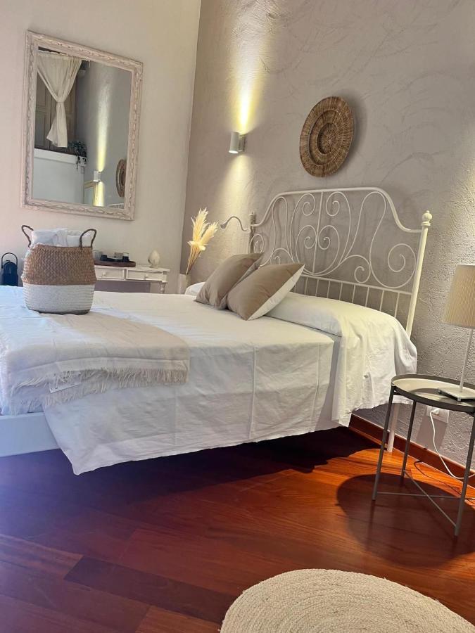 Apulia Journey - Manzoni 11 Hotell Bari Exteriör bild