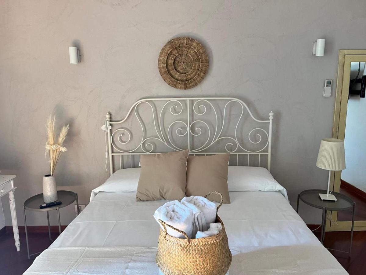 Apulia Journey - Manzoni 11 Hotell Bari Exteriör bild