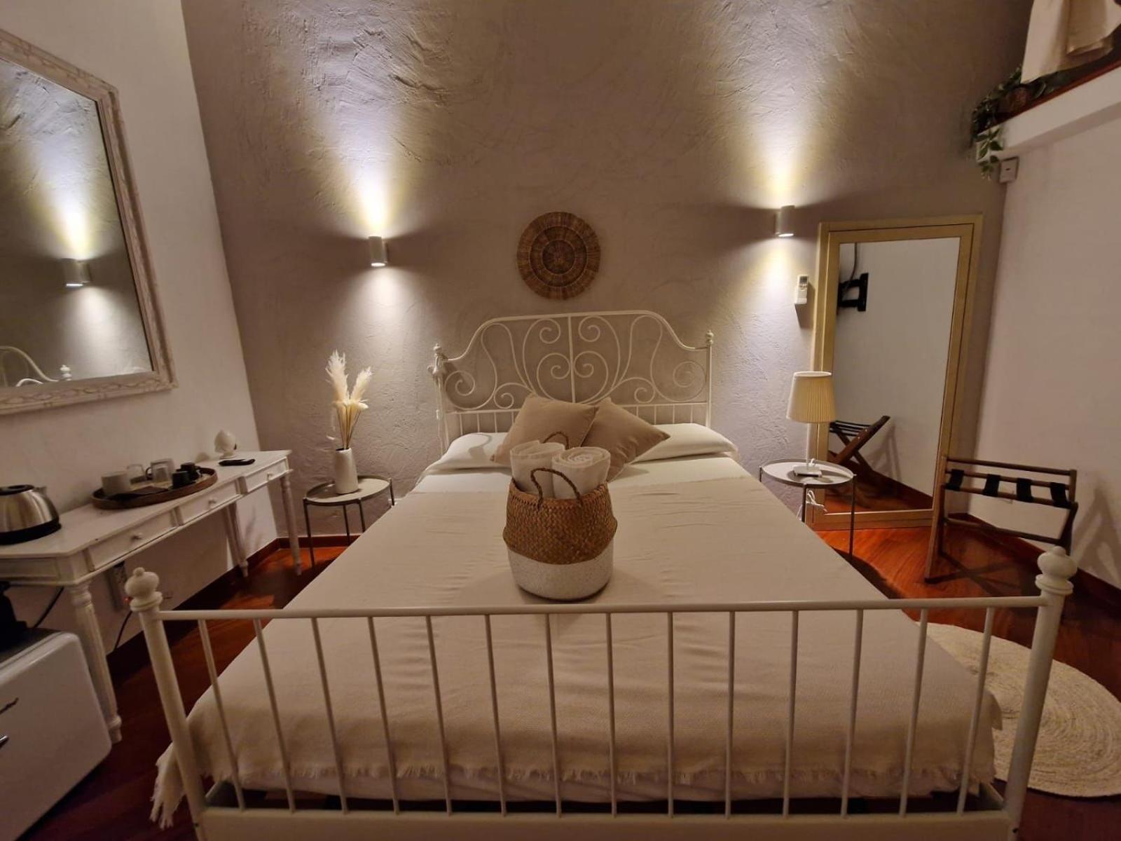 Apulia Journey - Manzoni 11 Hotell Bari Exteriör bild